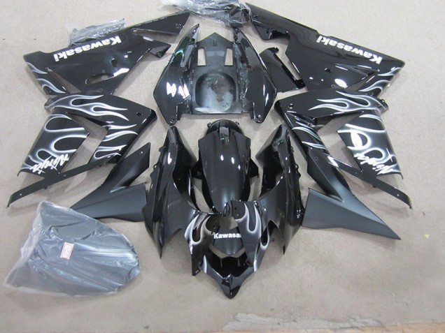 Aftermarket Black with White Flame 03-05 Kawasaki Ninja ZX10R Motorcycle Fairings Sale Aftermarket Black with White Flame 03-05 Kawasaki Ninja ZX10R Motorcycle Fairings Sale